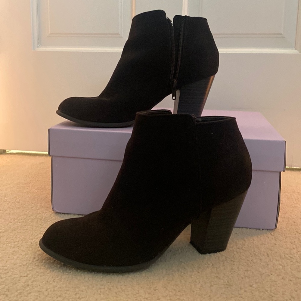 Old navy boots
